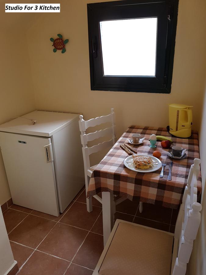 Aparthotel Varvara & Ii Peroulades (Corfu)